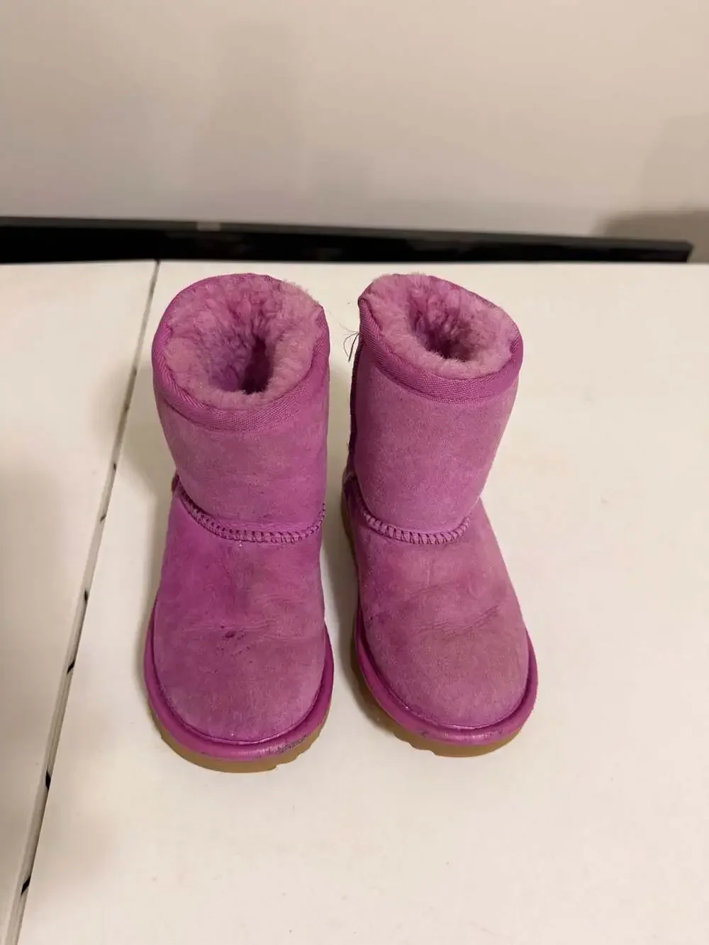 UGG Kids Suede‎ Short Boots Raspberry Rose Size 7Y